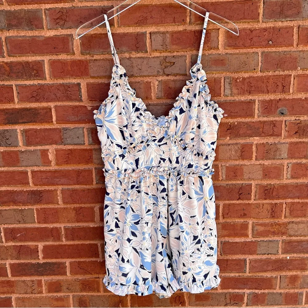 Fashion Nova Ruffle Floral Romper Size Medium✨ - Picture 1 of 7